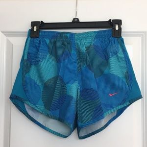 Blue patterned nike tempo shorts